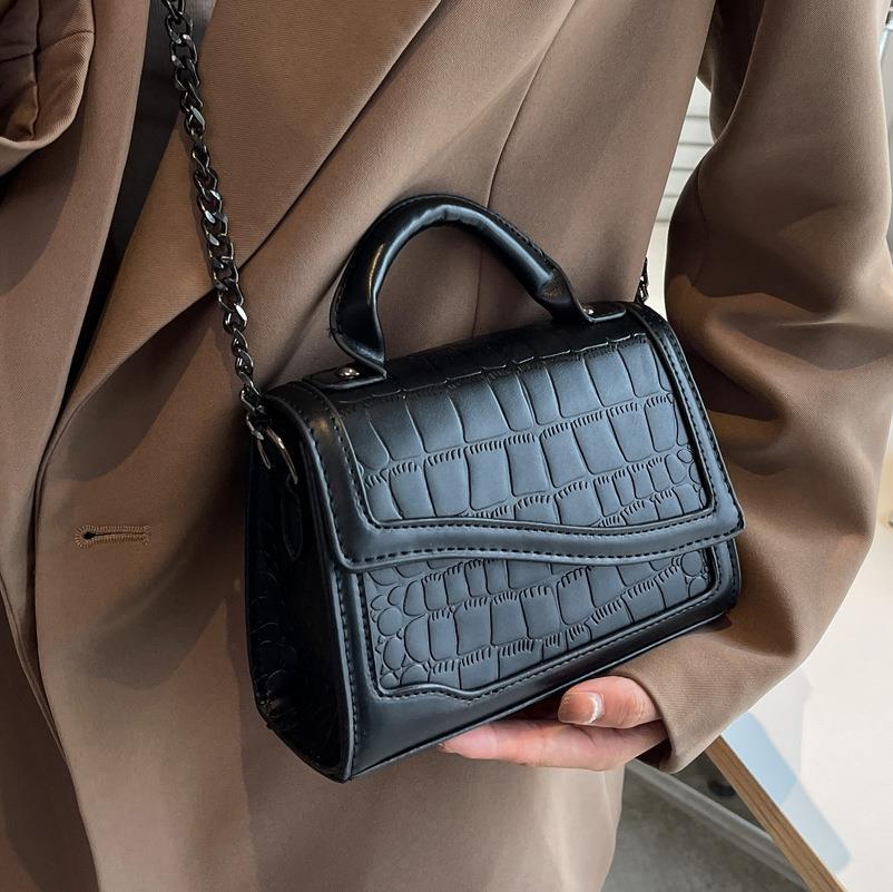 TimelessCharm Retro Carryall