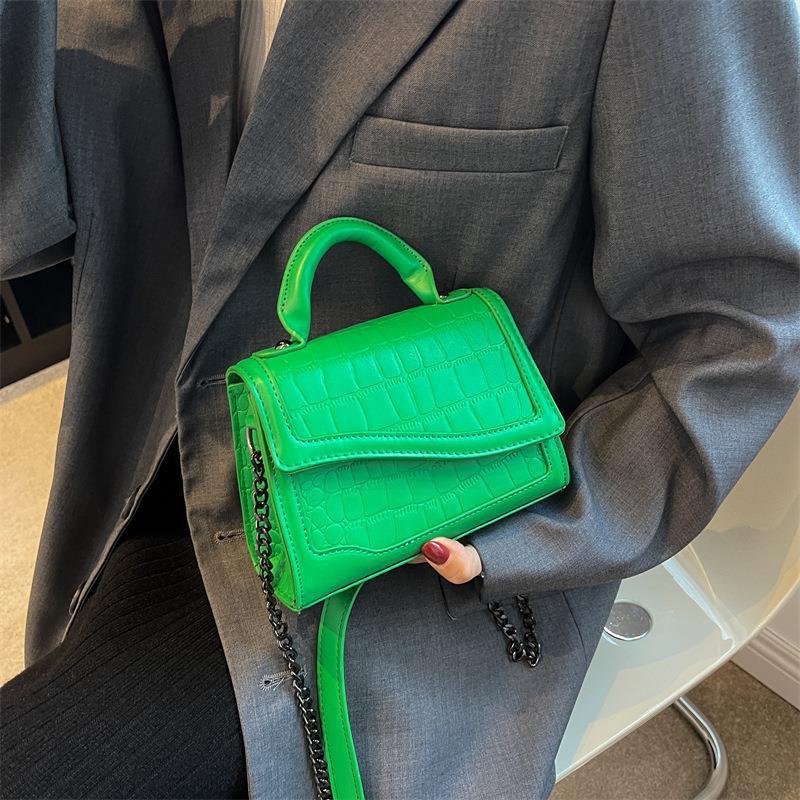 TimelessCharm Retro Carryall