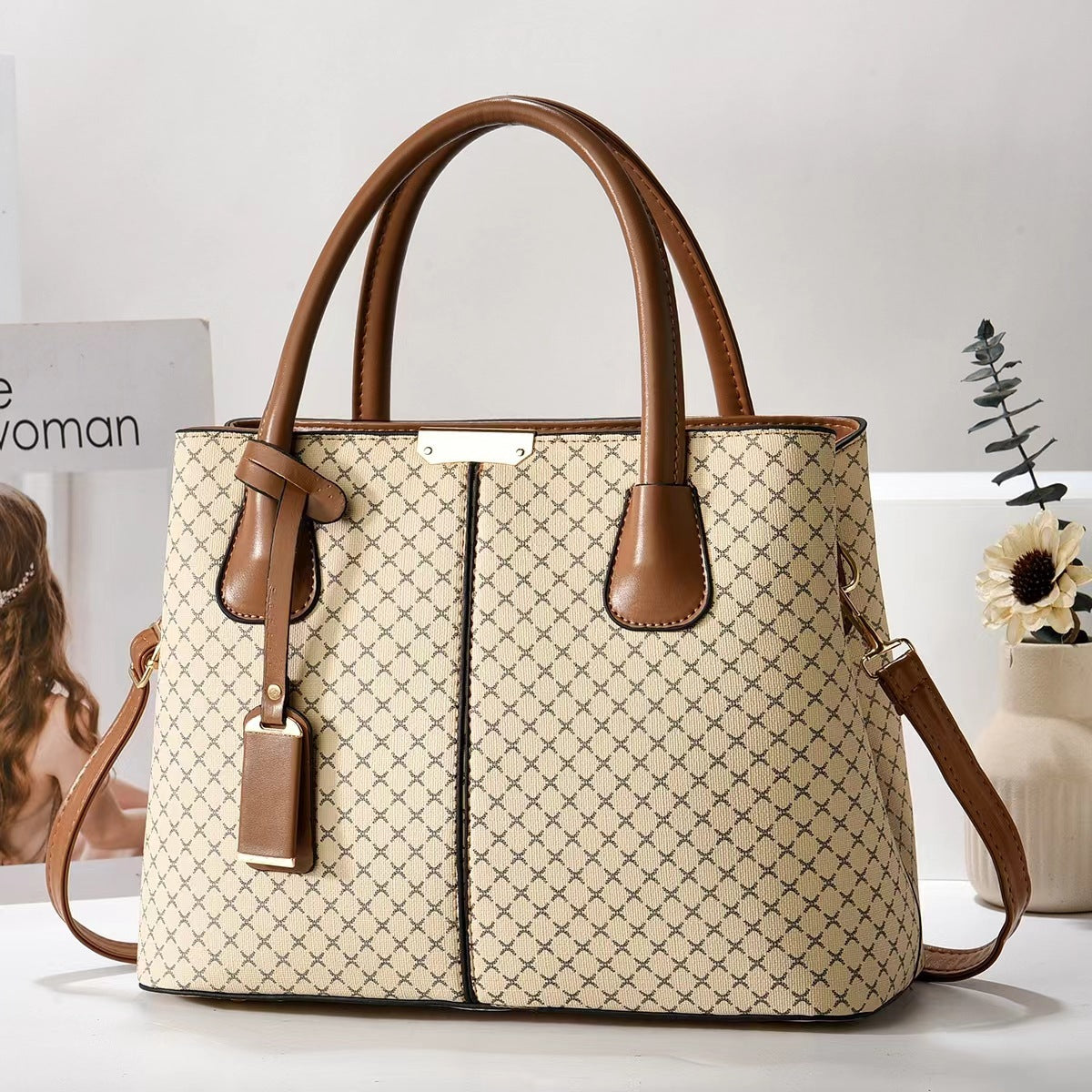 LuxeStride Daily Tote