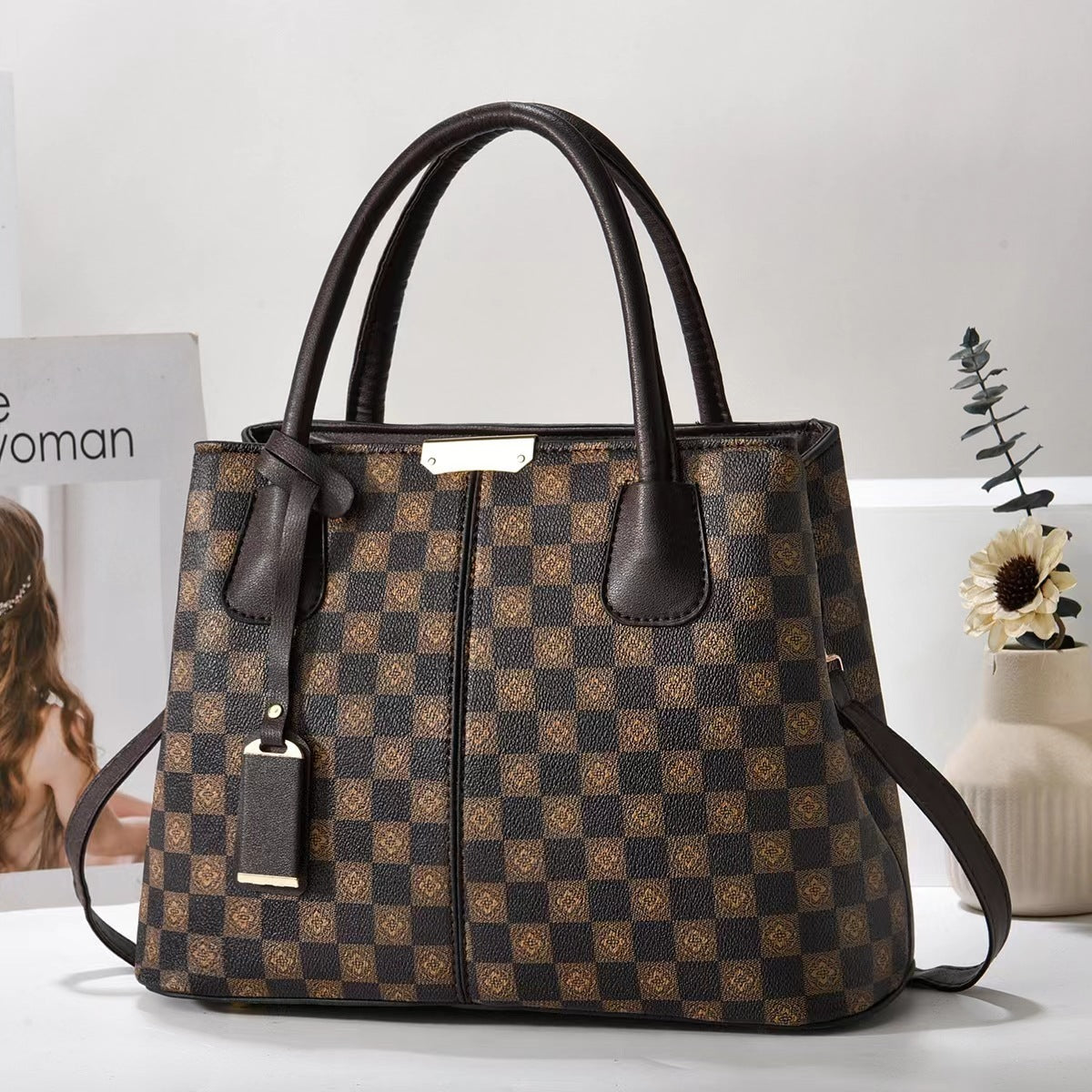 LuxeStride Daily Tote