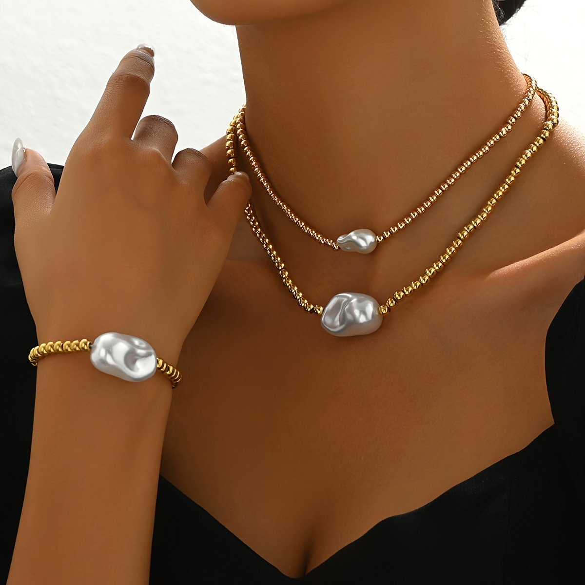 GoldenLustre – Set de Collar y Pulsera de Perlas con Baño de Oro 14K para la Elegancia Eterna