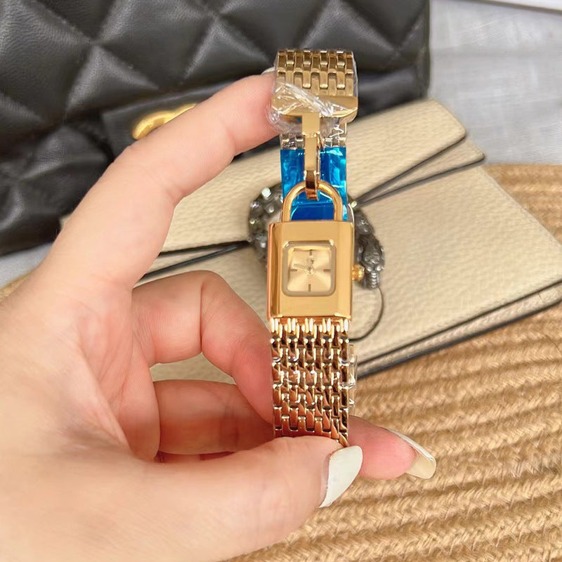 LuxeLock – Reloj Fashion con Cabeza de Cerradura para la Reina del Detalle