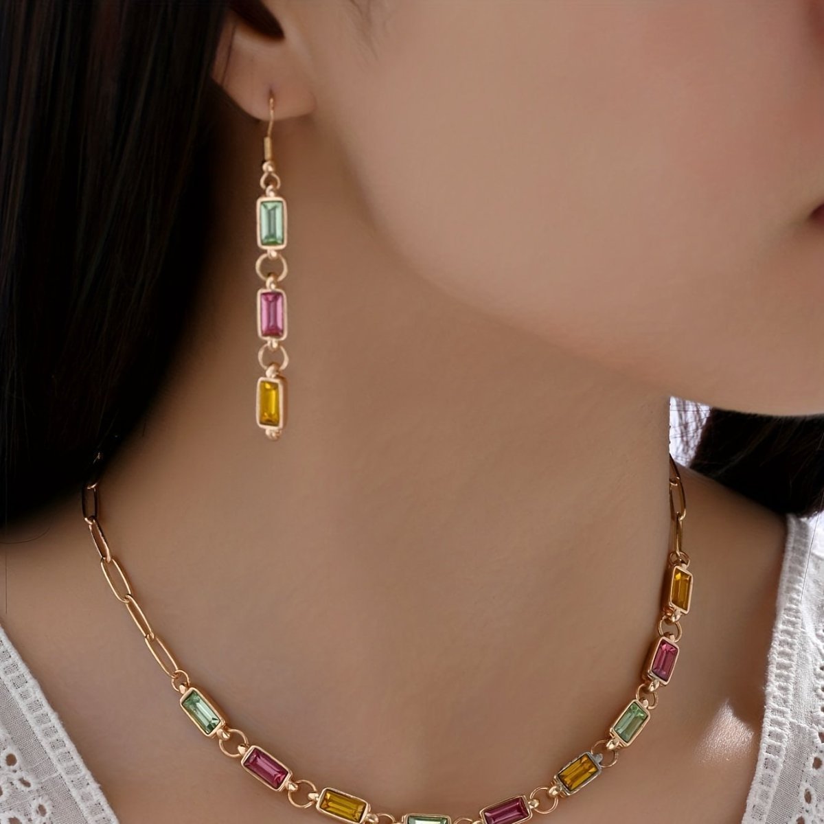 CelestiaGlam – Set de Collar y Aretes con Cristales de Colores para la Mujer que Ilumina Todo a su Paso