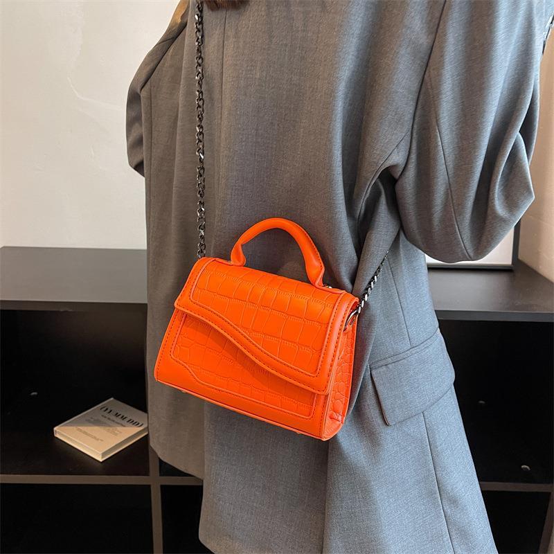 TimelessCharm Retro Carryall