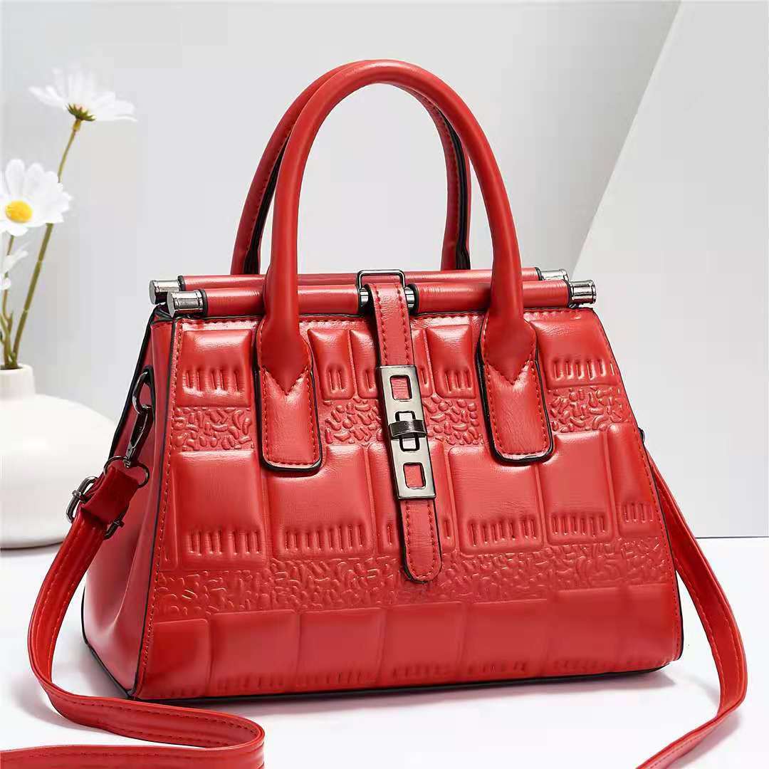NovaChic – Bolso de Hombro Trendy para la Mujer que Siempre Está Un Paso Adelante