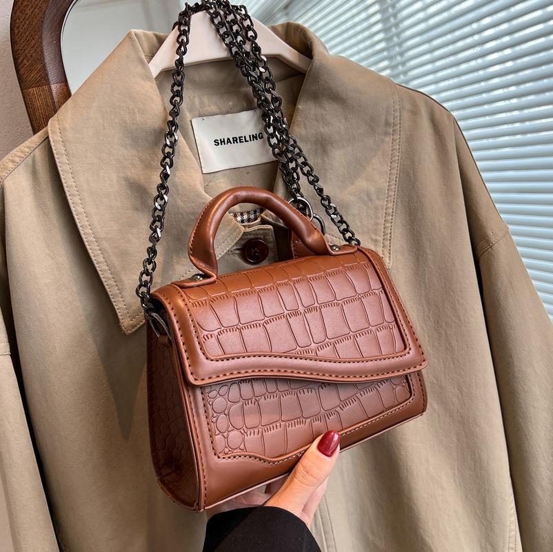 TimelessCharm Retro Carryall