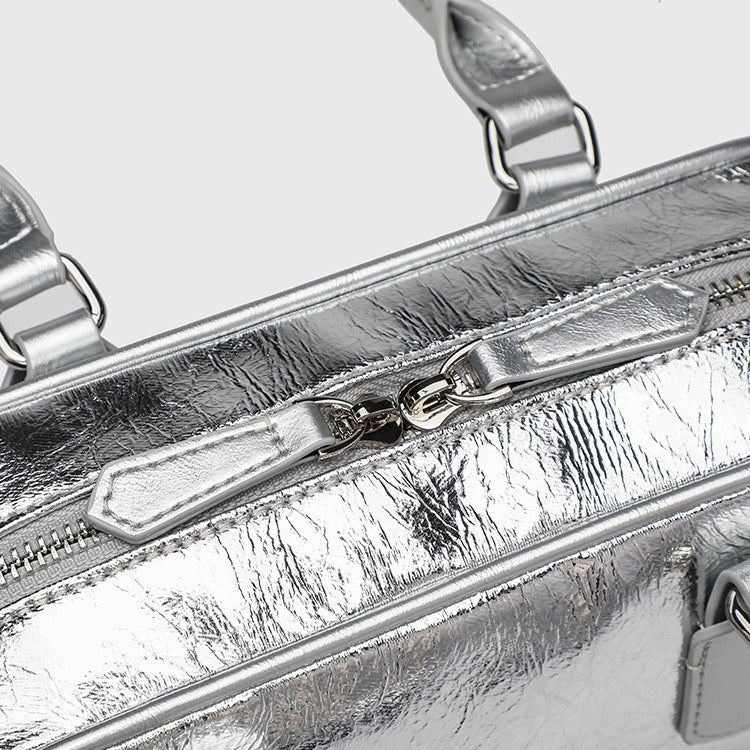 VelvetMuse – Bolso Almohada Retro para la Musa Sofisticada