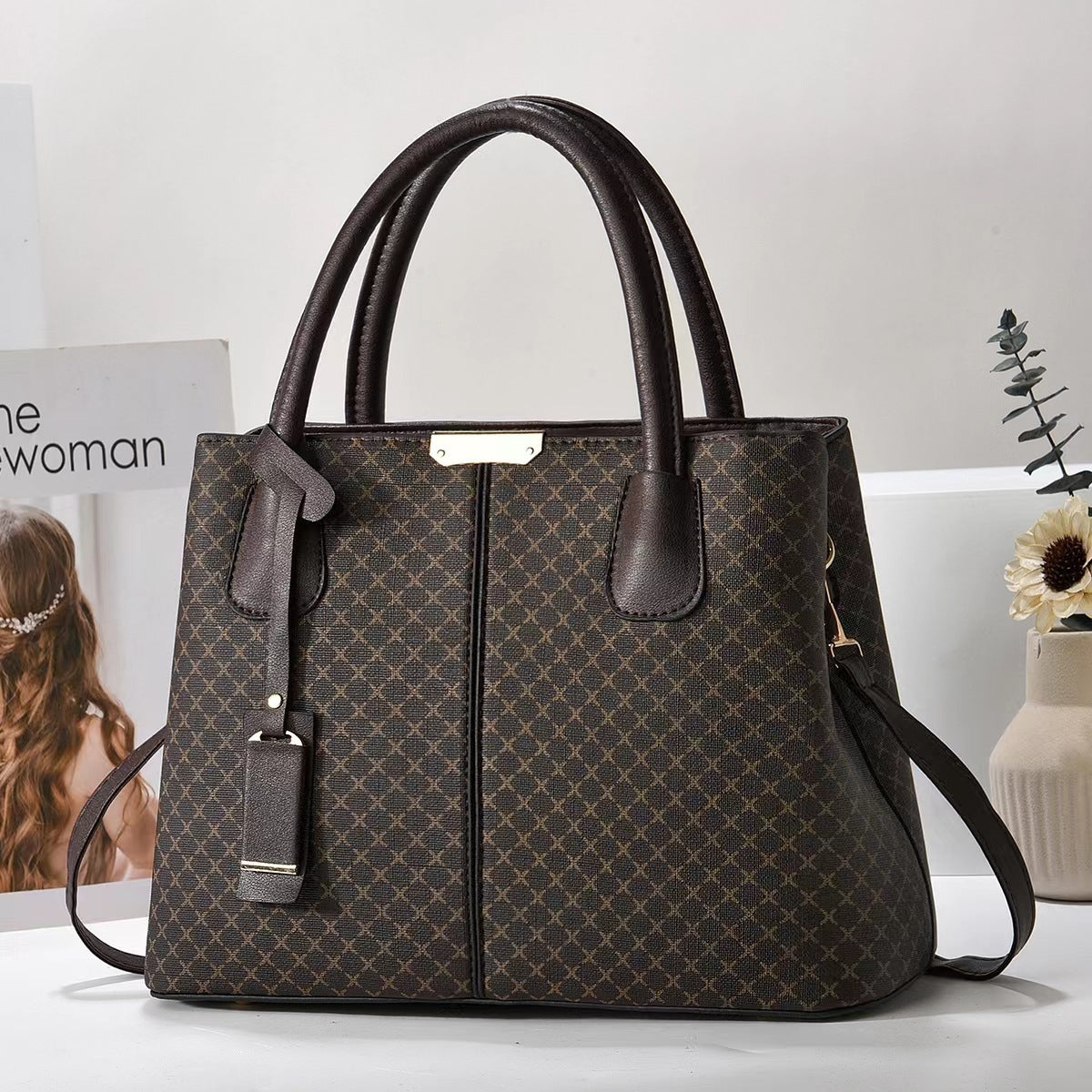 LuxeStride Daily Tote