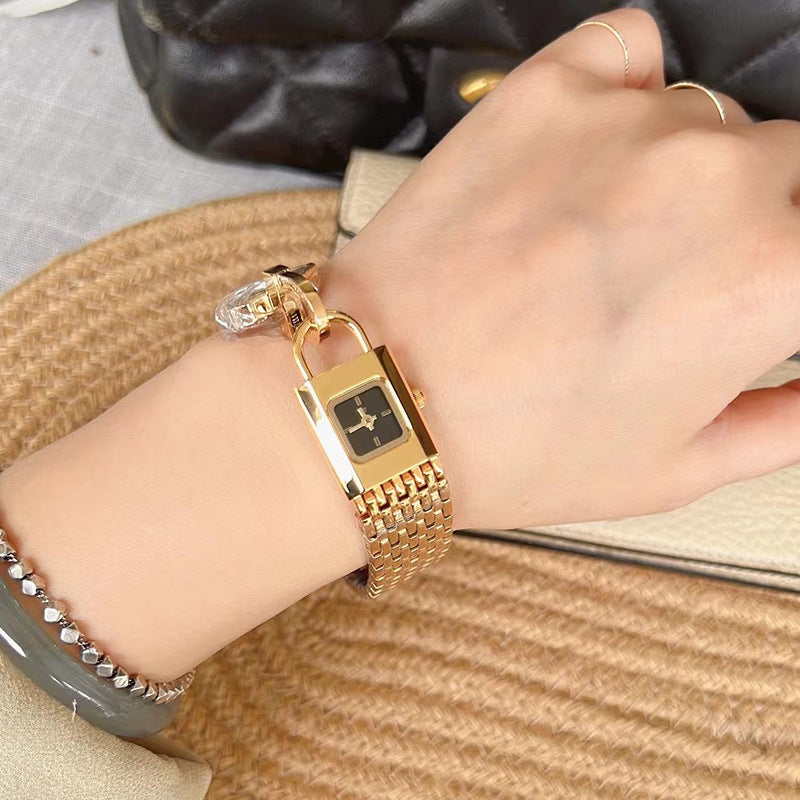 LuxeLock – Reloj Fashion con Cabeza de Cerradura para la Reina del Detalle
