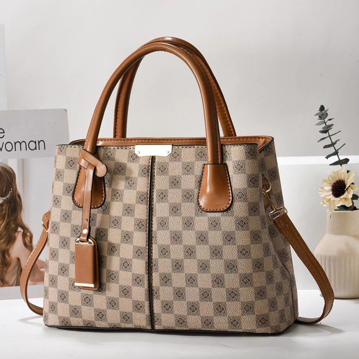 LuxeStride Daily Tote