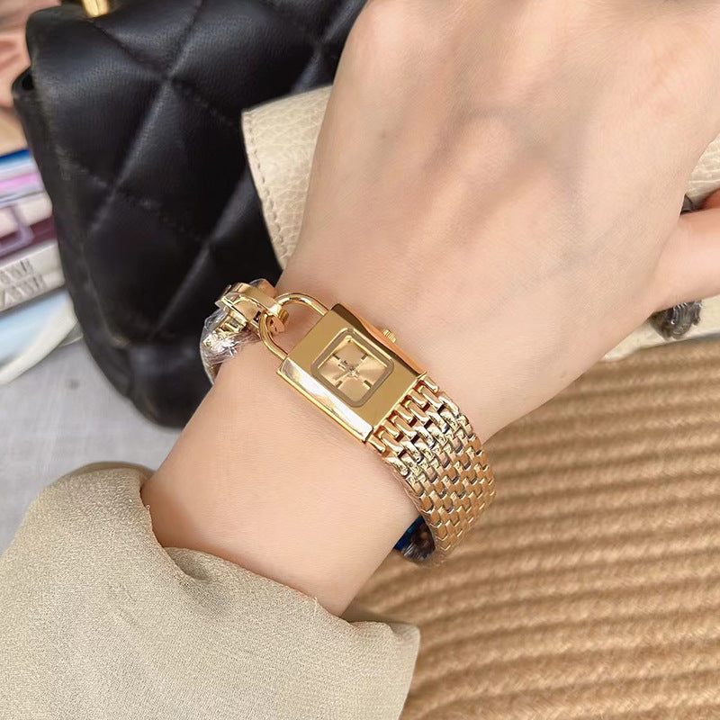 LuxeLock – Reloj Fashion con Cabeza de Cerradura para la Reina del Detalle