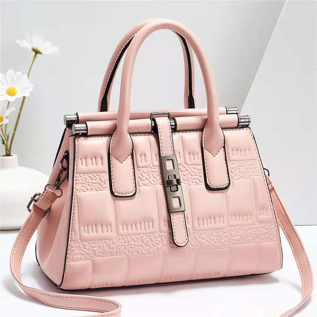 NovaChic – Bolso de Hombro Trendy para la Mujer que Siempre Está Un Paso Adelante