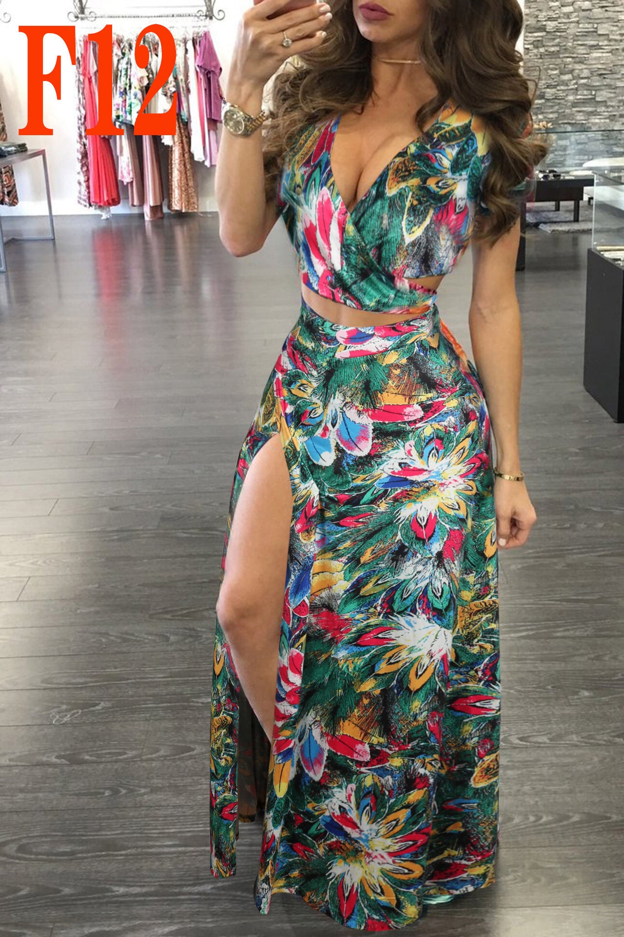 BloomSet – Conjunto de Vestido Floral + Capa para la Mujer que Florece con Estilo Propio